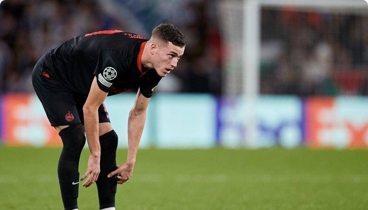 包含集结日新疆广汇内部沟通：法国杯节点到来；悬念犹存；轮换策略成焦点的词条